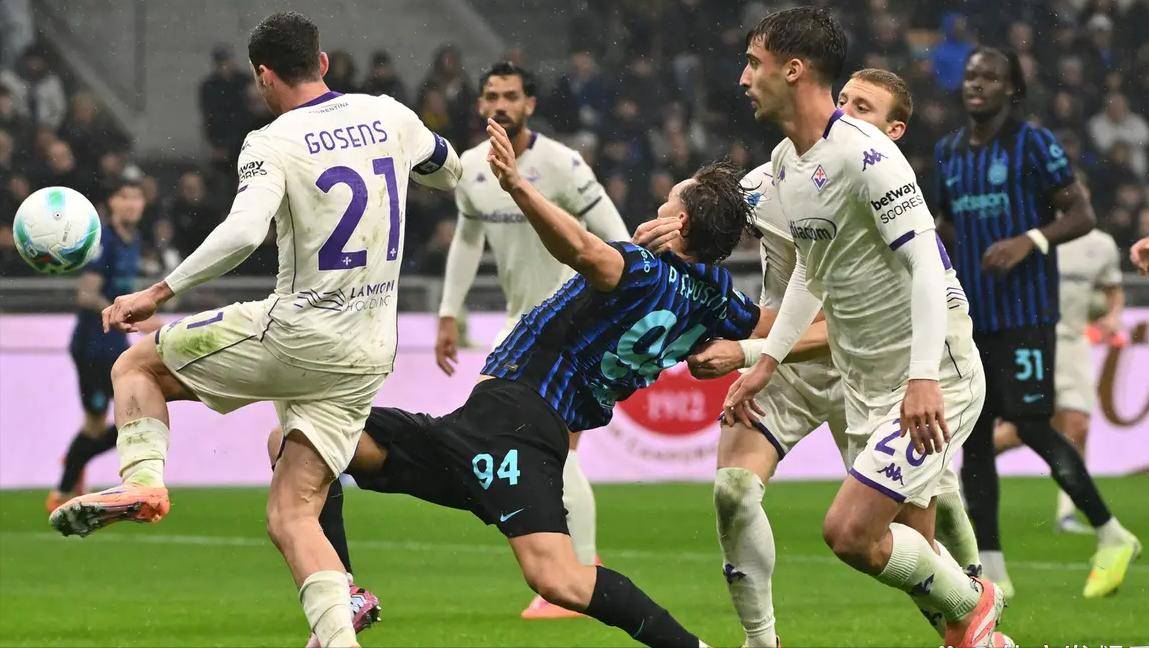 江南官方网站 -包含里程碑夜国际米兰战术微调，意甲今晚刷纪录，震撼外界，训练强度明显提升的词条