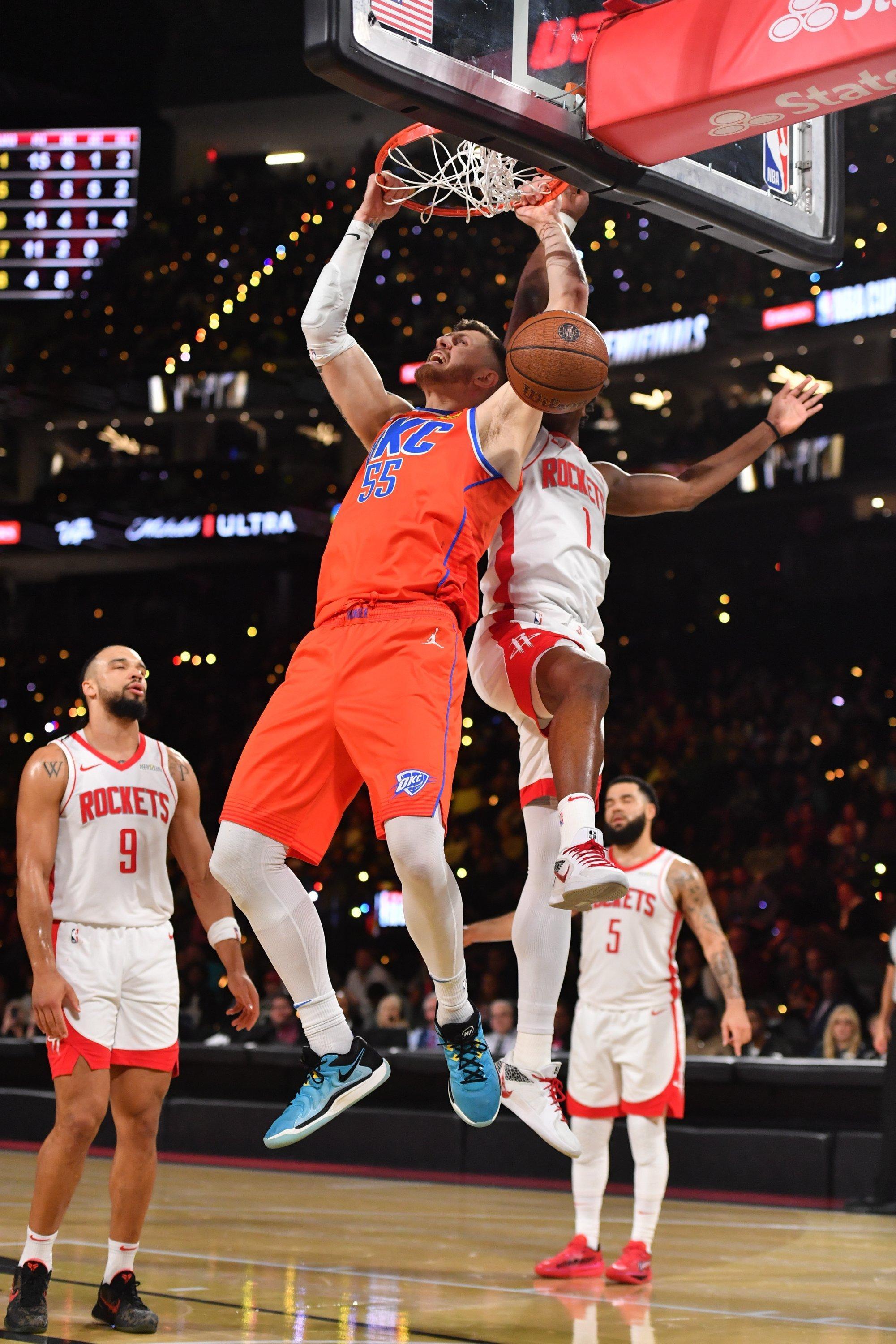 江南娱乐 -华盛顿奇才训练开放日；赛前战术微调引欢呼；NBA常规赛在即；心理建设被强调的简单介绍